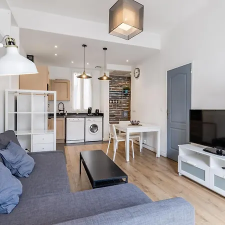 Charming Bright And Equipped Appartement *